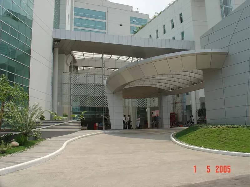 Apollo Hospital, Basundhara - Image 2